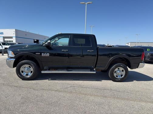 Black Forest Green Pearlcoat 2018 RAM 2500 Tradesman
