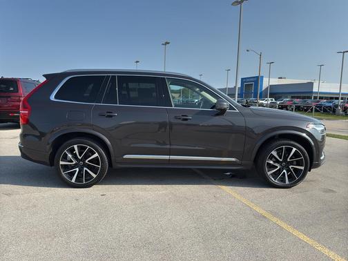 2023 Volvo XC90 B6 Plus 7-Seater
