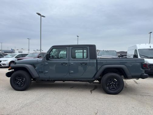 2026 Jeep Gladiator Sport