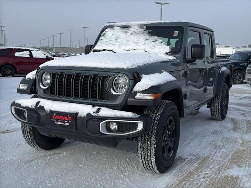 2026 Jeep Gladiator Sport