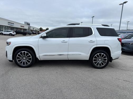 2020 GMC Acadia Denali