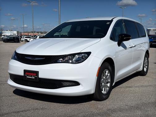 Bright White Clearcoat 2026 Chrysler Voyager LX