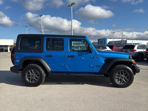 2024 Jeep Wrangler Sport