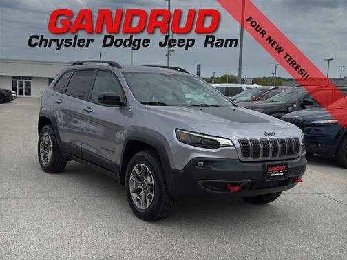 2022 Jeep Cherokee Trailhawk