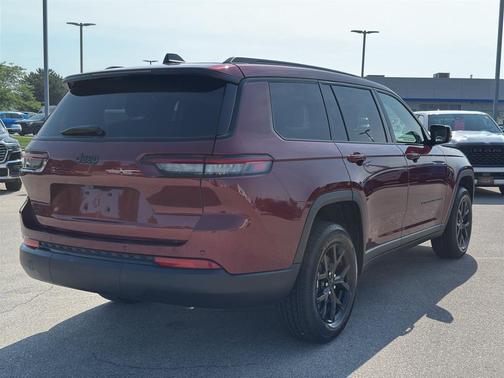 2025 Jeep Grand Cherokee L Laredo