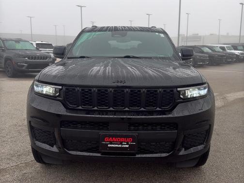 Diamond Black 2024 Jeep Grand Cherokee L Laredo
