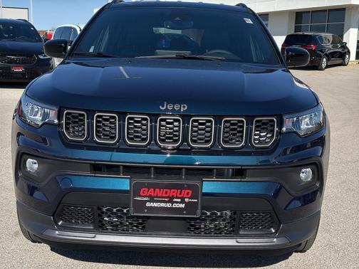Fathom Blue Pearlcoat 2026 Jeep Compass Latitude