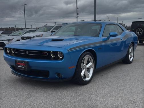 2016 Dodge Challenger R/T Plus