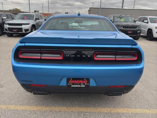 2016 Dodge Challenger R/T Plus