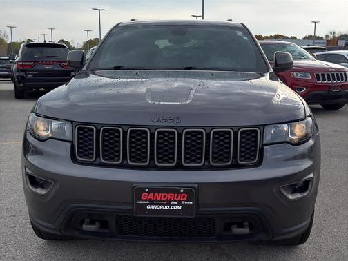 2017 Jeep Grand Cherokee Laredo