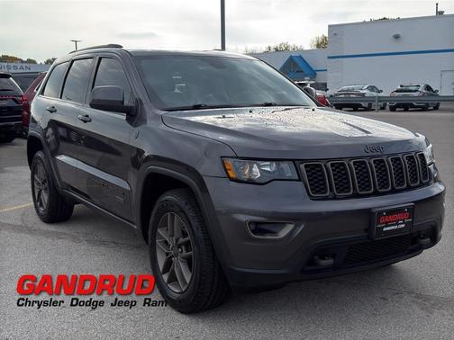 2017 Jeep Grand Cherokee Laredo