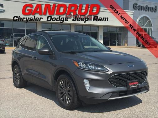 2022 Ford Escape Titanium