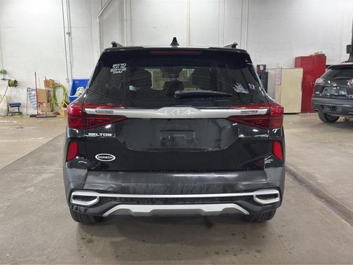 Cherry Black 2023 Kia Seltos S