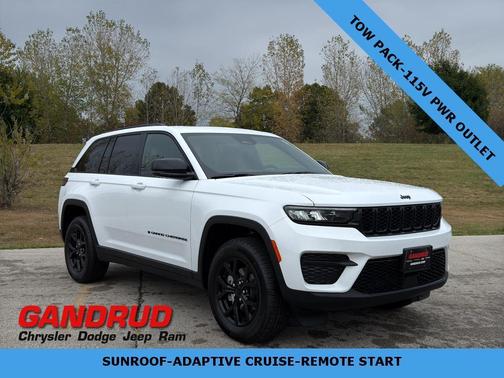 2025 Jeep Grand Cherokee Laredo
