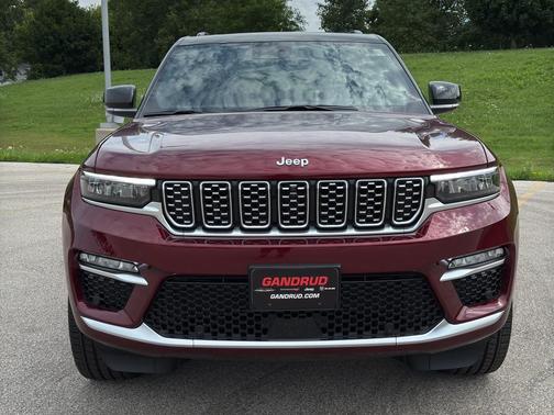 2025 Jeep Grand Cherokee Summit