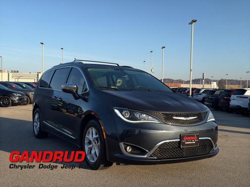 2020 Chrysler Pacifica Limited