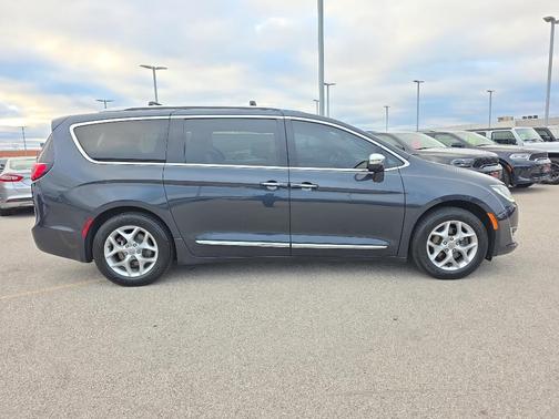 2020 Chrysler Pacifica Limited
