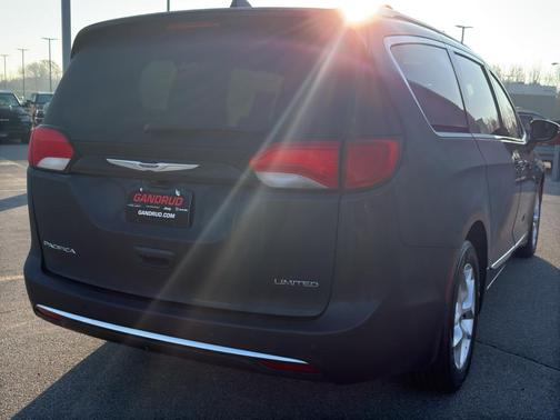 2020 Chrysler Pacifica Limited