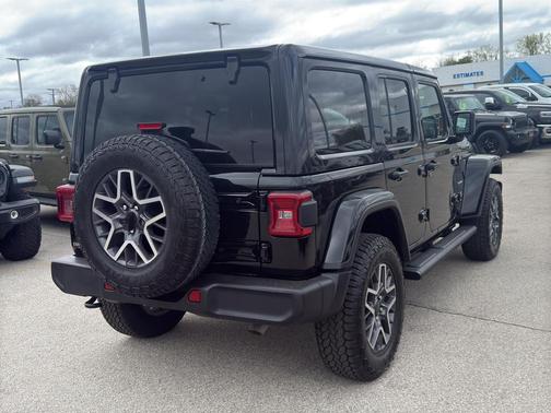 Black Clearcoat 2024 Jeep Wrangler Sahara