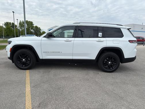 2023 Jeep Grand Cherokee L Laredo