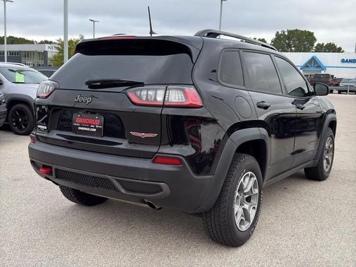 2022 Jeep Cherokee Trailhawk