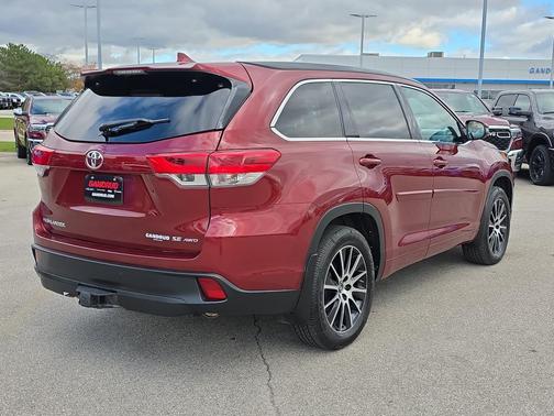 2018 Toyota Highlander SE