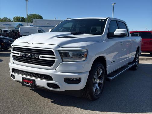 Bright White Clearcoat 2023 RAM 1500 Laramie