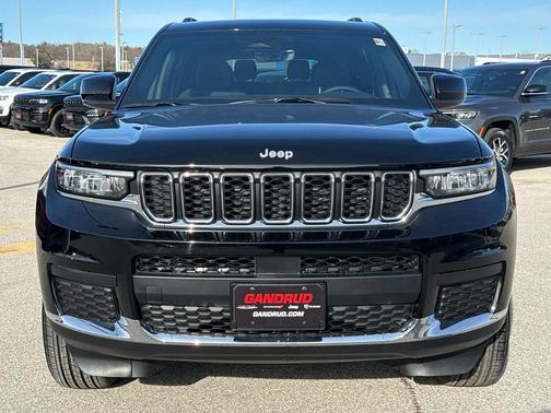 Diamond Black 2026 Jeep Grand Cherokee L Laredo