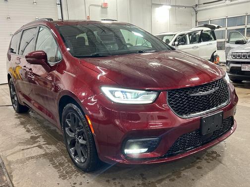 2022 Chrysler Pacifica Limited