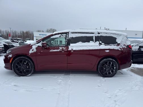 2022 Chrysler Pacifica Limited