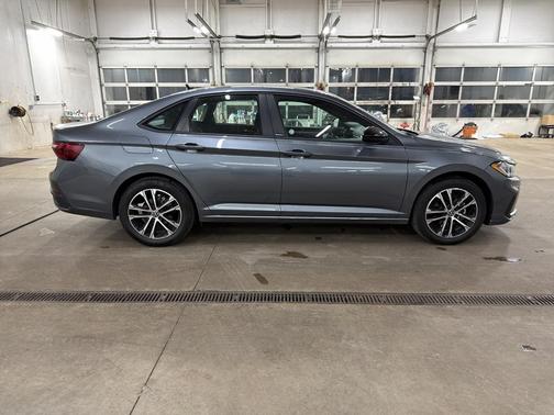 2025 Volkswagen Jetta 1.5T Sport