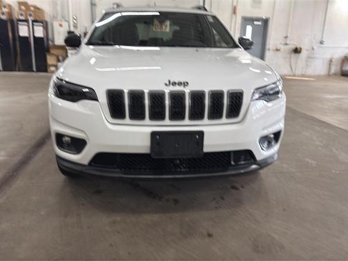 Bright White Clearcoat 2021 Jeep Cherokee Latitude Lux