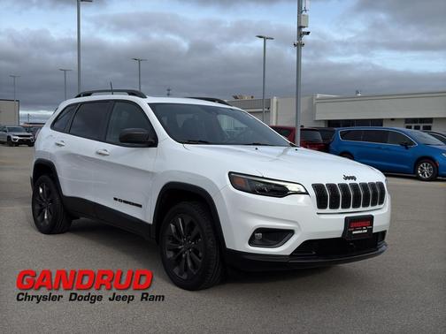 Bright White Clearcoat 2021 Jeep Cherokee Latitude Lux