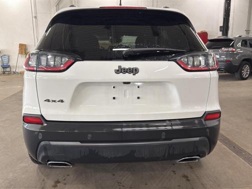 Bright White Clearcoat 2021 Jeep Cherokee Latitude Lux