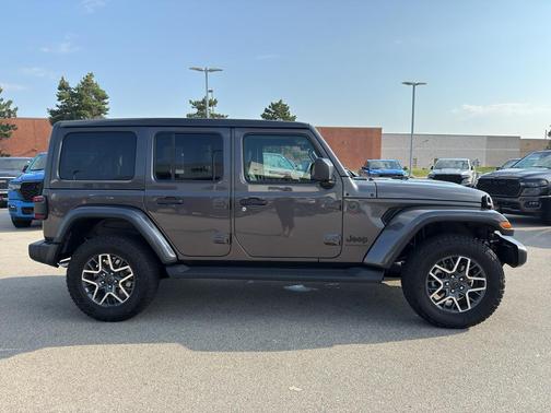 2025 Jeep Wrangler Sahara