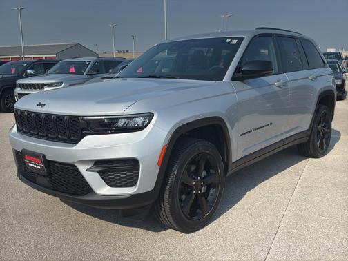 2023 Jeep Grand Cherokee Altitude