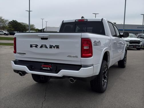 Bright White Clearcoat 2026 RAM 1500 Laramie