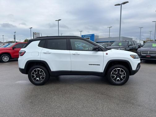 2026 Jeep Compass Trailhawk