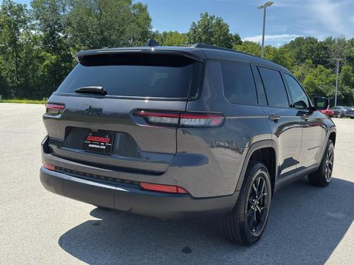 2025 Jeep Grand Cherokee L Laredo