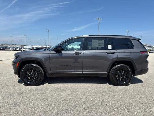 2025 Jeep Grand Cherokee L Laredo