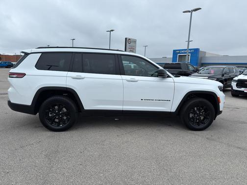 2025 Jeep Grand Cherokee L Laredo