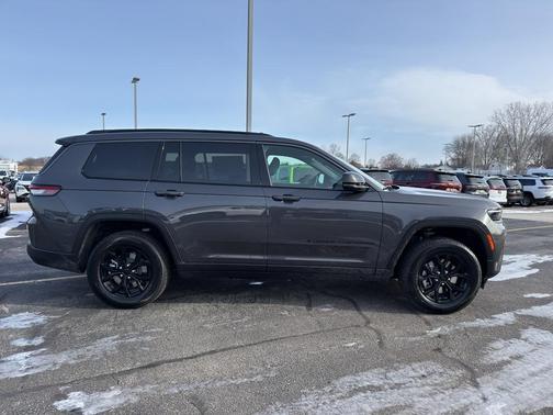 2026 Jeep Grand Cherokee L Laredo