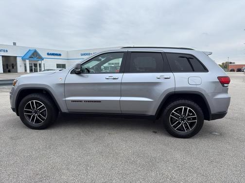 2020 Jeep Grand Cherokee Trailhawk