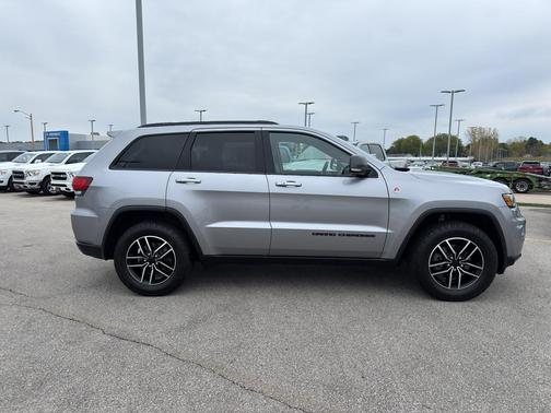 2020 Jeep Grand Cherokee Trailhawk