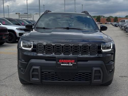 Diamond Black 2026 Jeep Cherokee LAREDO/LIMITED