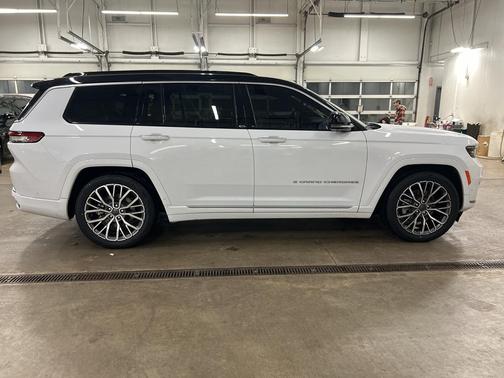 2025 Jeep Grand Cherokee L Summit