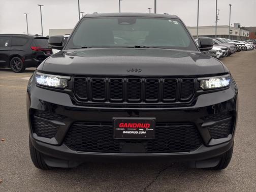 2024 Jeep Grand Cherokee Laredo