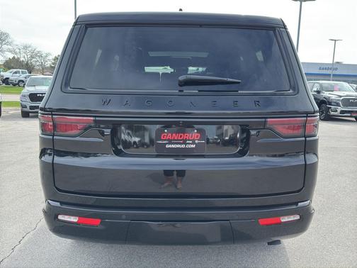 2025 Jeep Wagoneer Series II