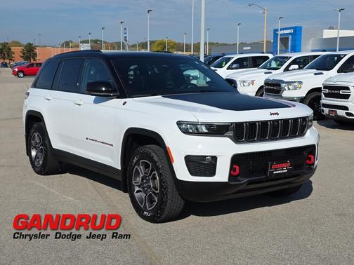 2022 Jeep Grand Cherokee Trailhawk