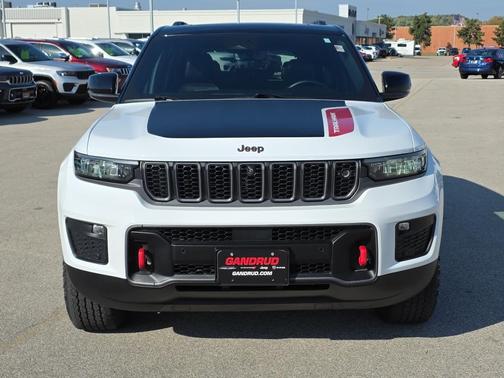 2022 Jeep Grand Cherokee Trailhawk